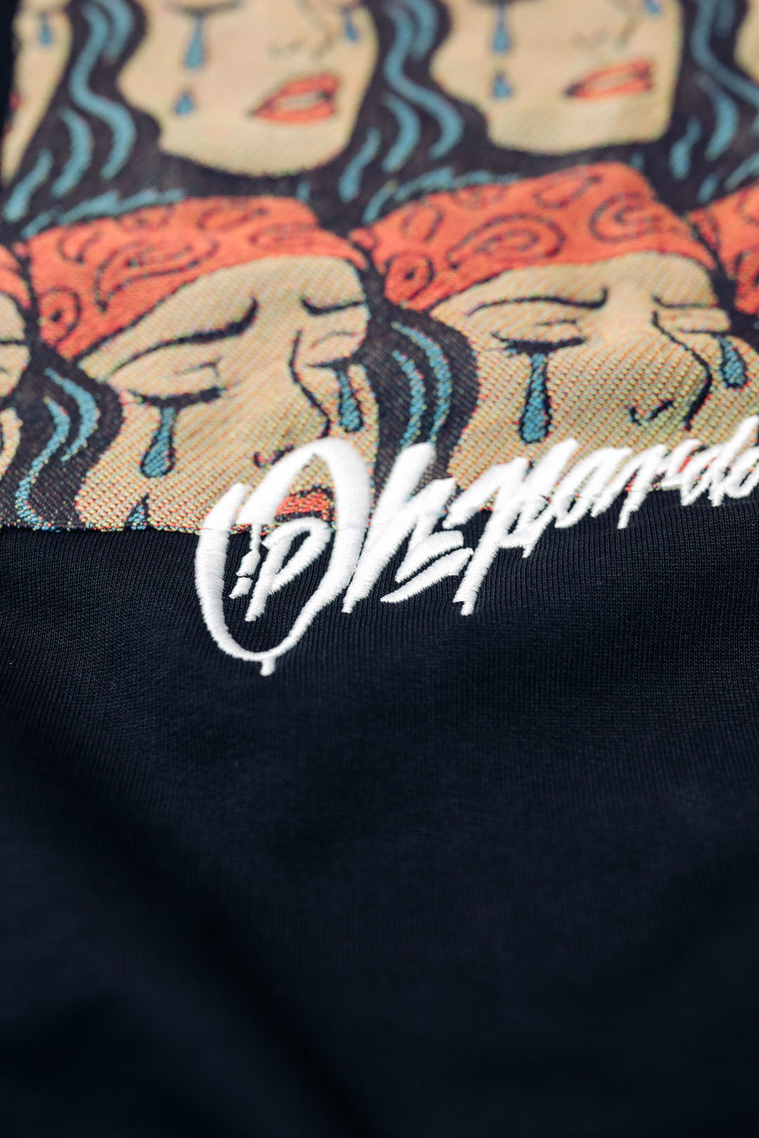 Drama Bandana Crewneck