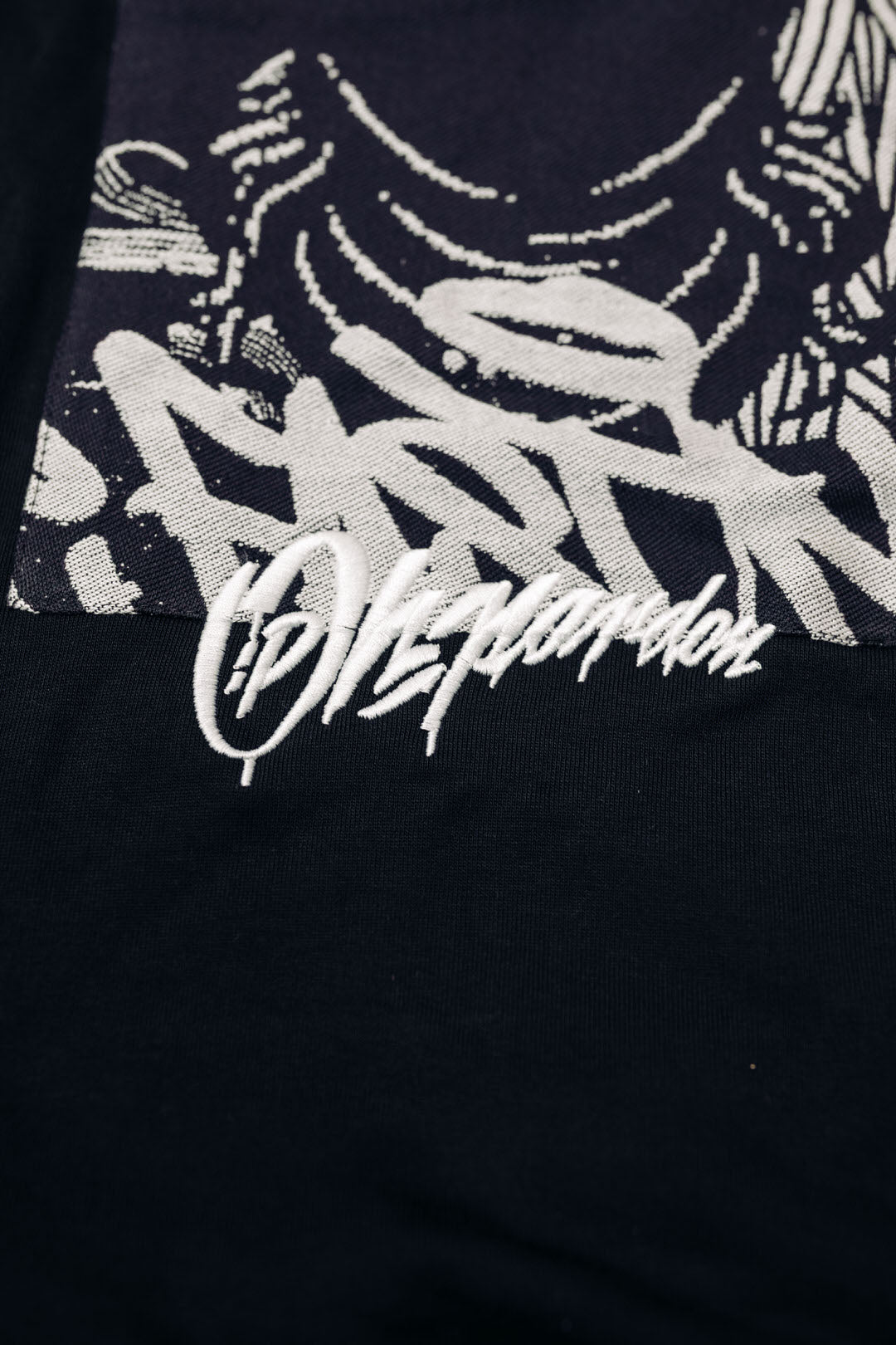 Hassi Crewneck