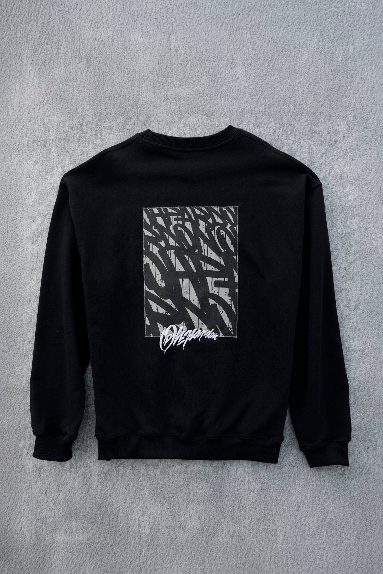 Crewneck Graffiti-Pattern
